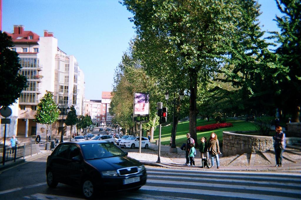 Apartamento Dominicos Oviedo Exteriör bild